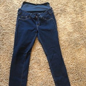 Old Navy Maternity Rockstar Jegging